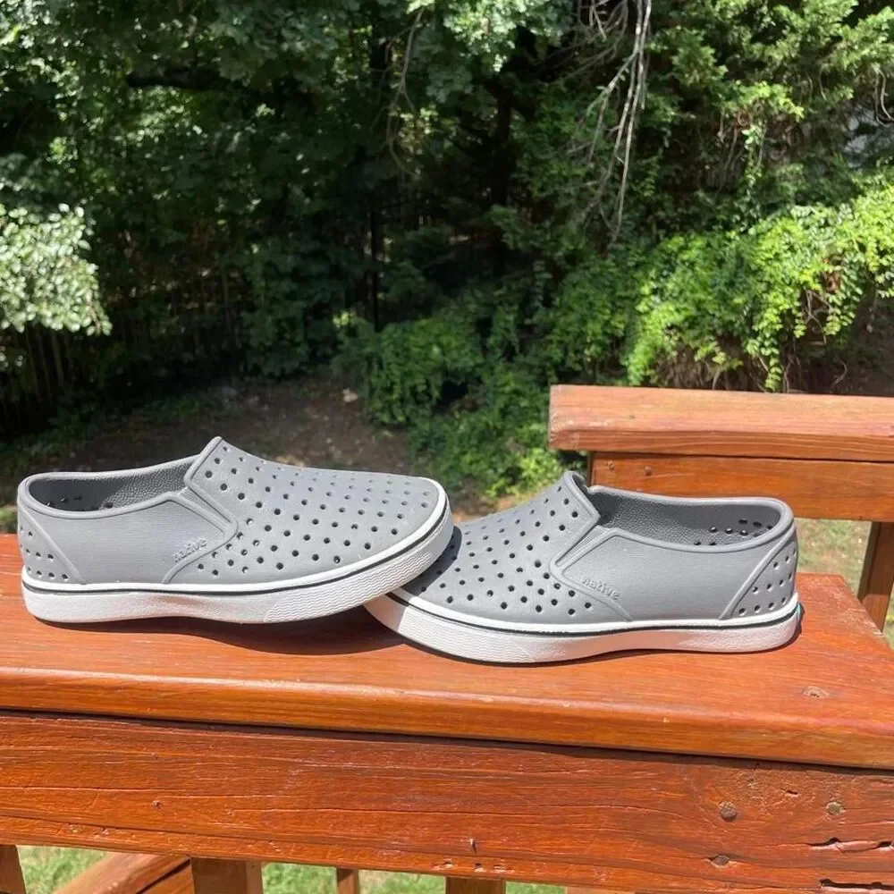 Native Junior 2 Grey and Silver Sandals